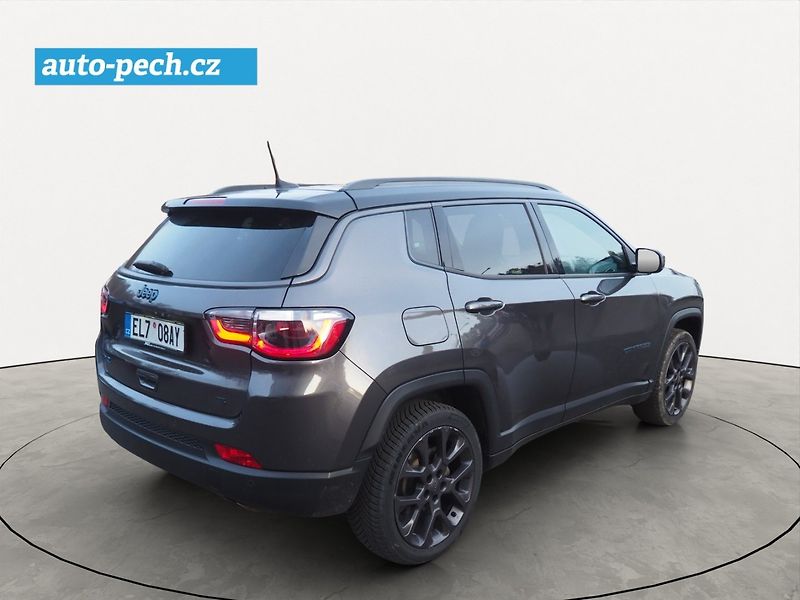 Jeep Compass (2021) 1.3iPHEV 4Xe 177kW S AT,PANO - fotka 4 z 36