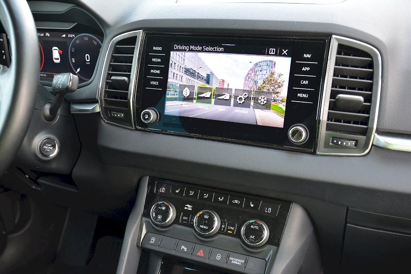 Škoda Karoq (2022) 2.0 TDI 110 kW 4x4 Style PLUS - fotka 24 z 27