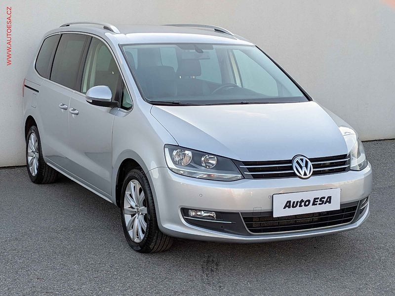 Volkswagen Sharan (2012) 2.0 TDi, Highline, DSG - fotografie inzerátu