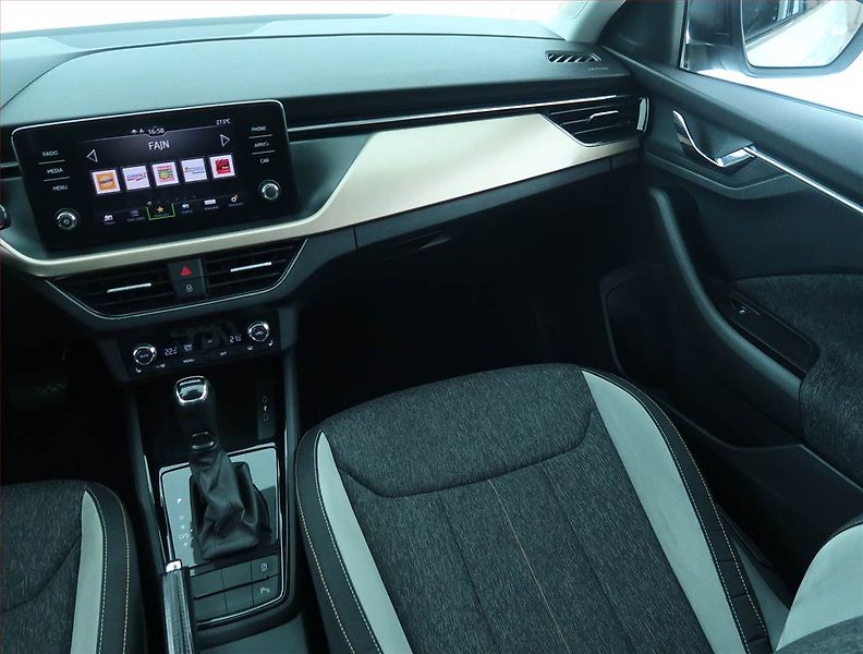 Škoda Scala (2019) Style 1.5 TSI, Automat, ČR - fotka 8 z 20