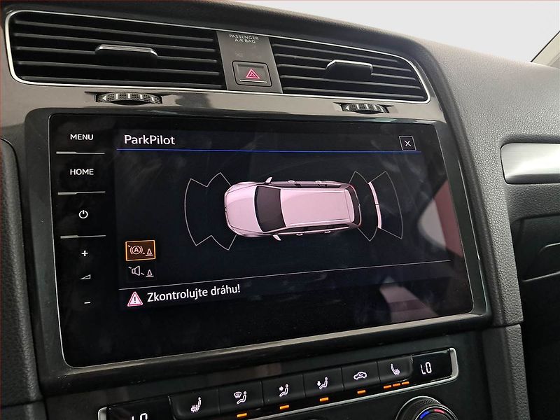 Volkswagen Golf (2017) 2.0 TDI, 4X4, Automat, Navi - fotka 27 z 28