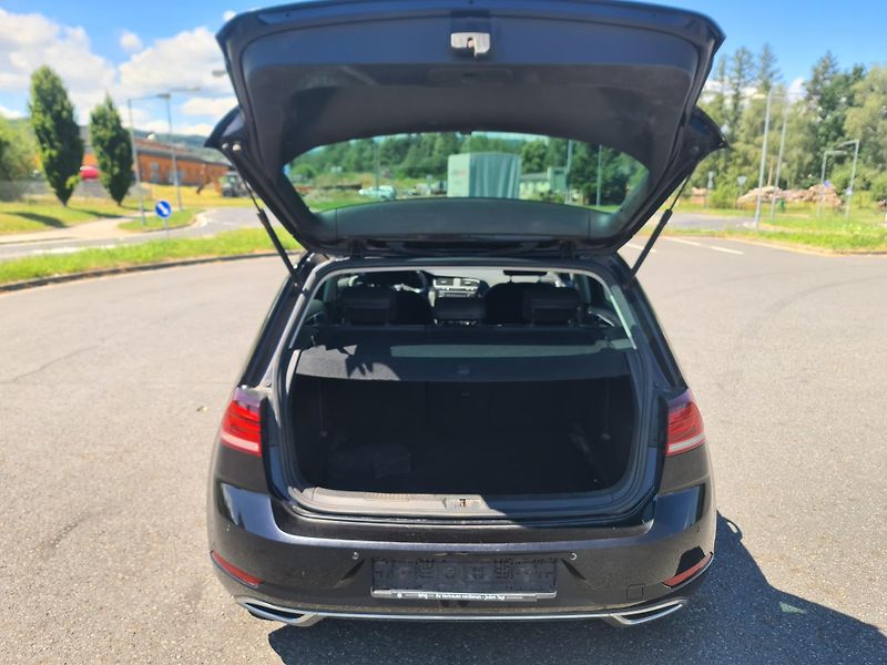 Volkswagen Golf (2018) VII 1.4 TSi COMFORTLINE 92-KW  - fotka 26 z 26