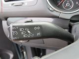 Volkswagen Golf (2011) 1.6 TDi, Panor, výhřev sed - náhled 18