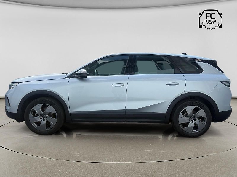 Opel Grandland (2025)  Edition Hybrid 1.2T 107kW AT6 - fotka 4 z 14