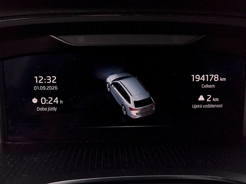 Škoda Octavia (2023) Combi Ambition 2,0 Tdi 110 Kw - fotka 7 z 36