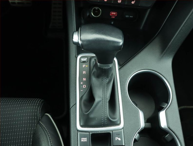 Kia Sportage (2019) 1.6 T-GDI - fotka 13 z 17