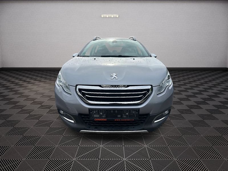 Peugeot 2008 (2016) 1.2T 81kw Allure - fotka 2 z 23