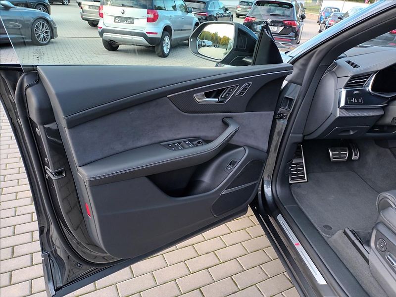 Audi Q8 3,0 TDI,210KW,S-line,ČR 1MAJ, - fotka 15 z 50