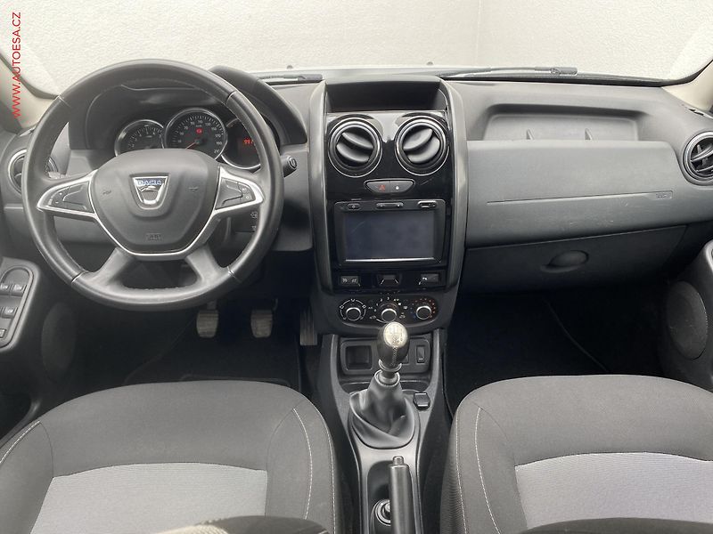Dacia Duster (2017) 1.2TCe, AC, tempo, kamera - fotka 8 z 16