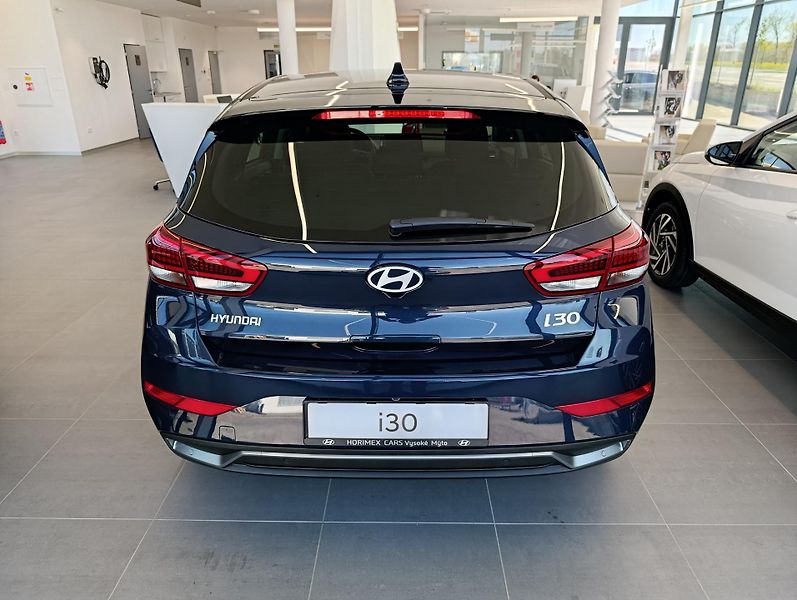 Hyundai i30 (2026) WG 1,0 T-GDI MT GO CZECH   - fotka 5 z 10