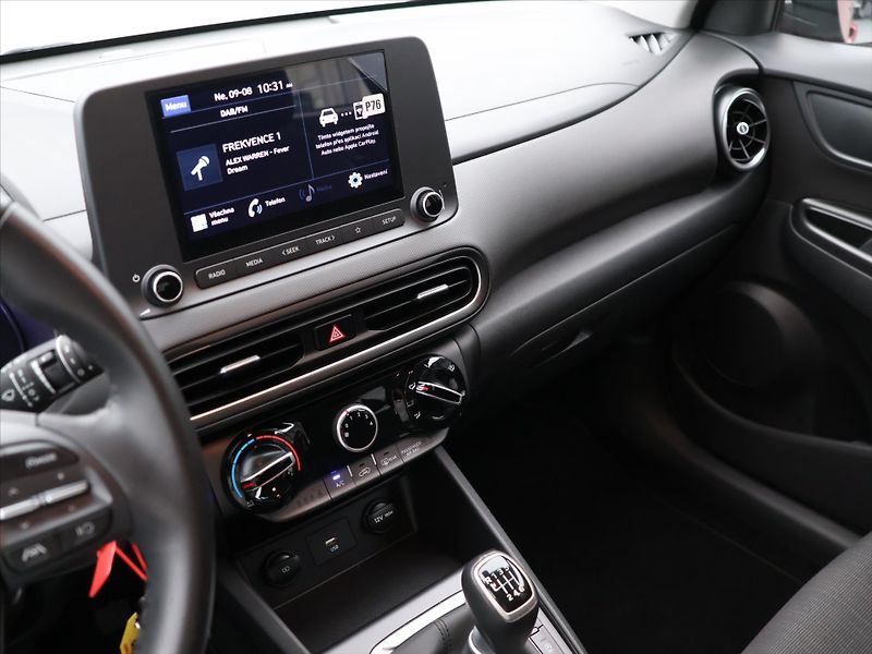Hyundai Kona 1,0 T-GDI 88kW CZ 1.Maj DPH - fotka 23 z 36