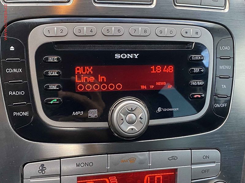 Ford Mondeo (2008) 2.2 TDCi, autoAC - fotka 17 z 20