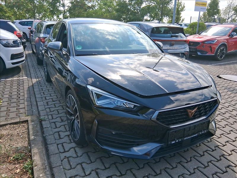 Cupra Leon 2,0 TSI 221 KW - fotka 5 z 11