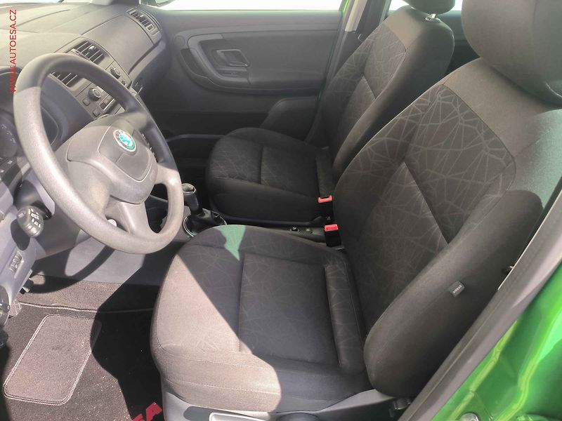 Škoda Fabia (2012) 1.2 TSi, Family, +kola - fotka 9 z 16