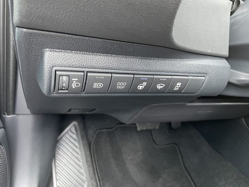 Toyota Corolla 1.8HEV ComfortTech odběr ihned - fotka 27 z 30