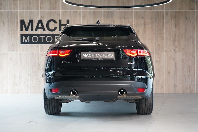 Jaguar F-Pace 30d AWD, PRESTIGE, Panorama - fotka 11 z 49