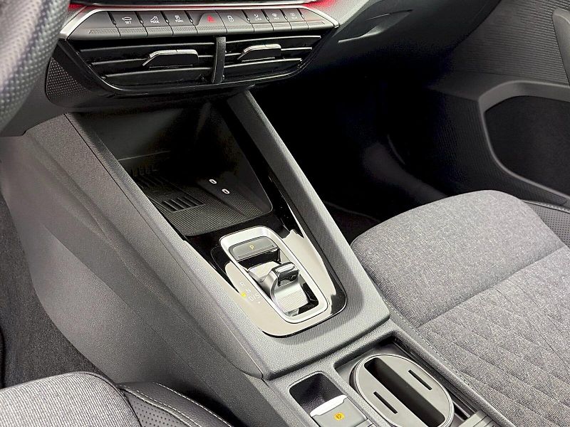 Škoda Octavia (2025) Combi DSG 1.5TSI 110kW SportLi - fotka 19 z 30