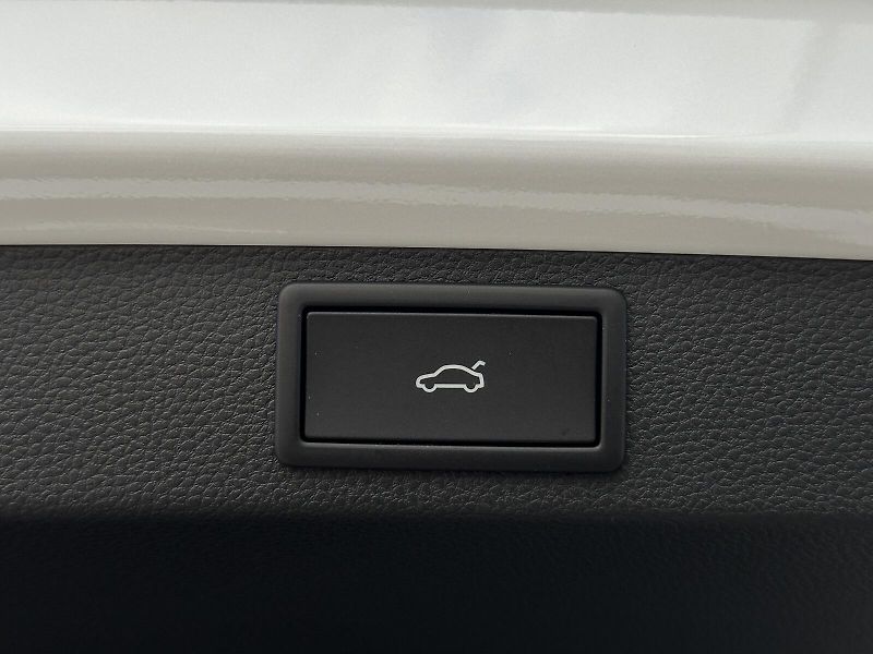 Škoda Karoq 2.0TDi DSG 4x4 150PS Matrix-LE - fotka 43 z 47