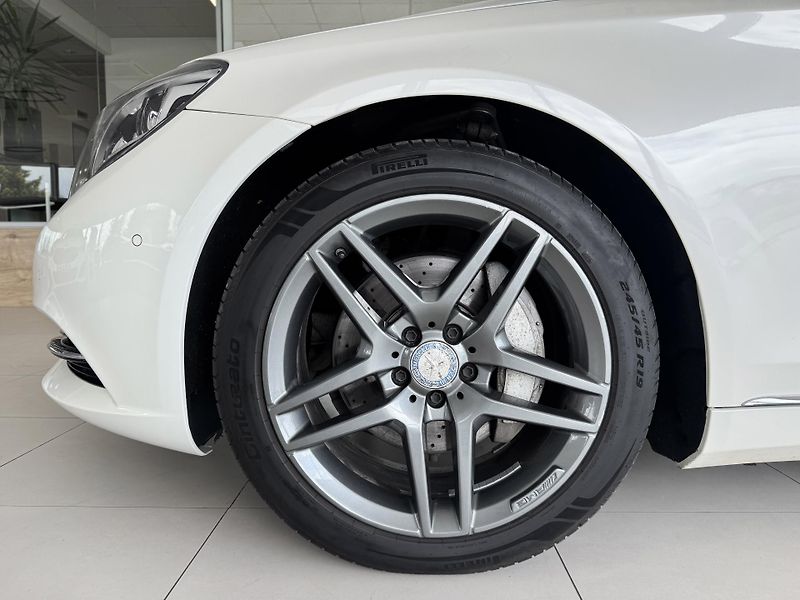 Mercedes-Benz Třídy S 350d 4MATIC*Panorama*Masáž*AMG - fotka 35 z 36