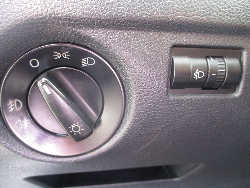 Škoda Fabia 1.4i 16V KLIMA vyhř.sed. - fotka 19 z 30