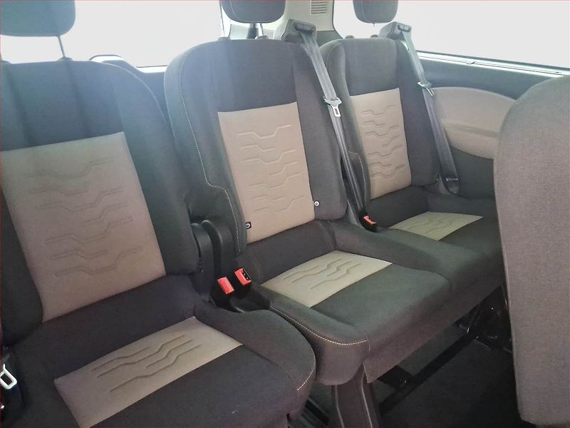 Ford Tourneo Custom (2016) Titanium 2.0 EcoBlue, ČR - fotka 21 z 21