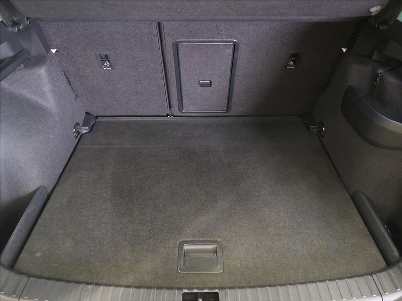 Škoda Karoq 2,0 TDI Scout 4x4 1.majitel - fotka 8 z 41