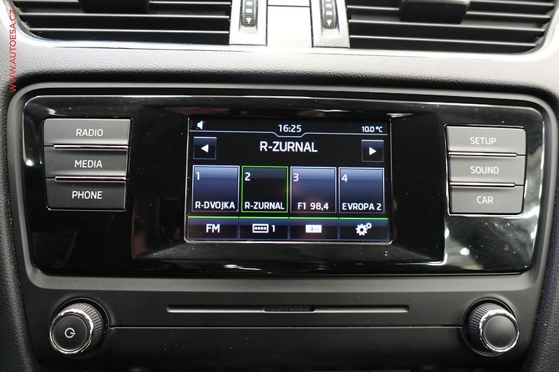 Škoda Octavia (2015) 1.4 TSi, 1.maj,ČR, Fresh, DSG - fotka 18 z 24