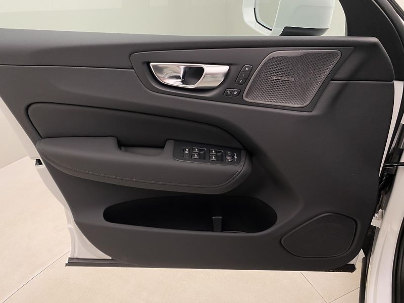 Volvo XC60 (2026) B5 AWD AUT BRIGHT PLUS  - fotka 7 z 62