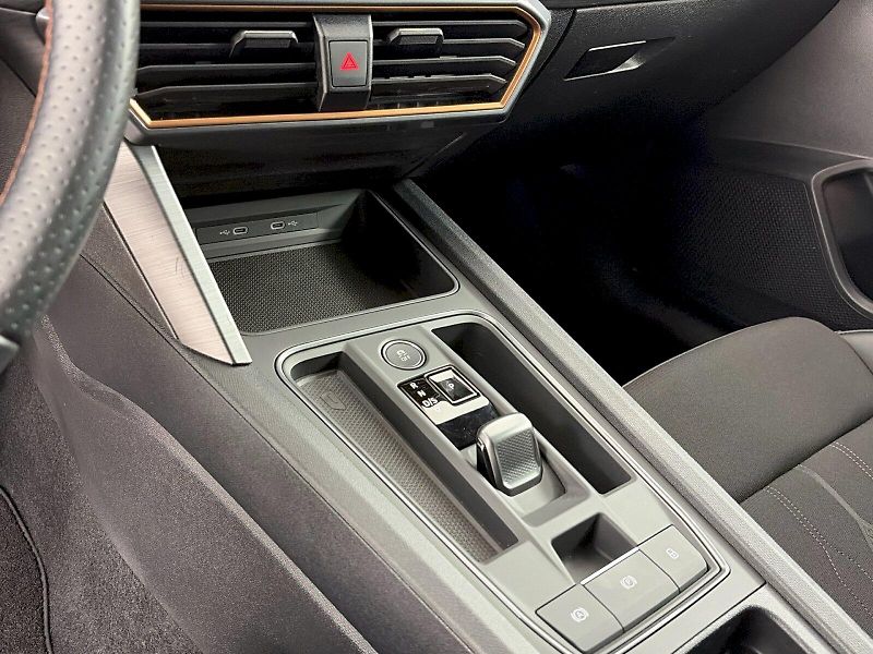 Cupra Formentor (2024) VZ 2.0 TSI 228kW 4X4 DSG - fotka 26 z 35