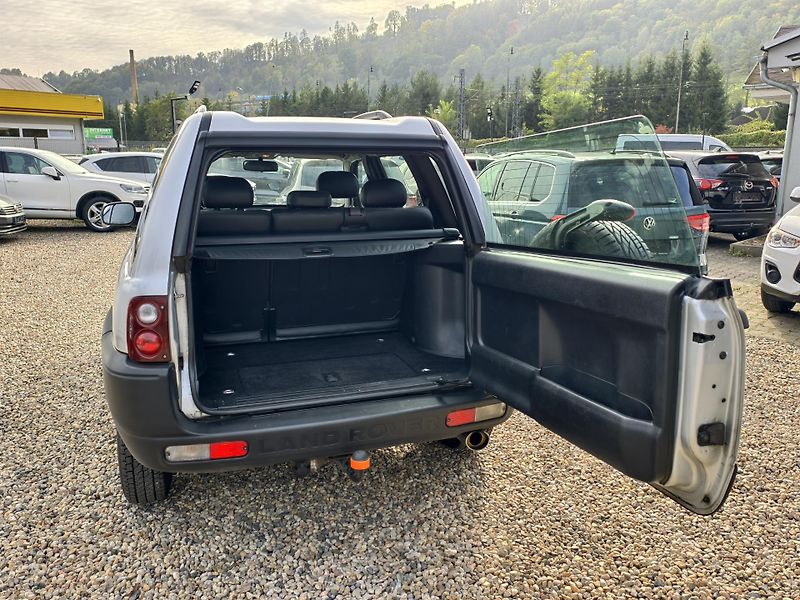 Land Rover Freelander 2.0 TD4 82 kW 4x4 - fotka 12 z 18