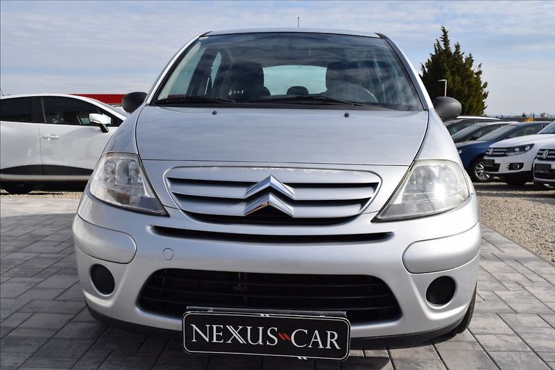 Citroën C3 1,4 i 54KW ALU NÍZKÝ NÁJEZD KM - fotka 2 z 35