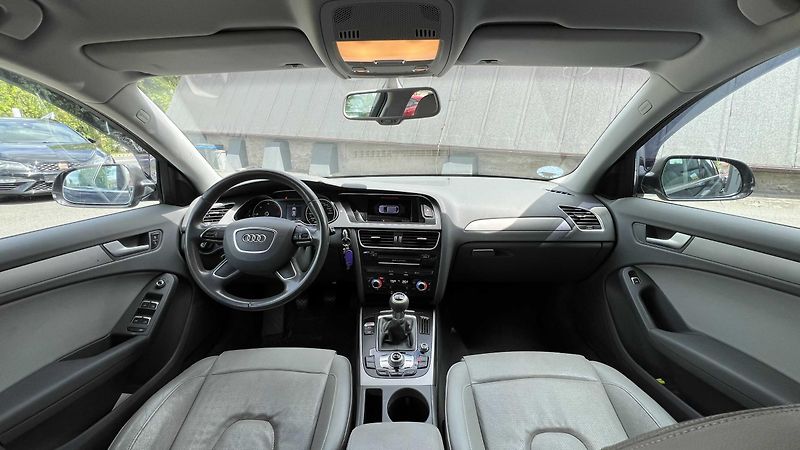 Audi A4 Avant B8 2.0 TDi 110 kW PO ROZVODECH - fotka 8 z 17