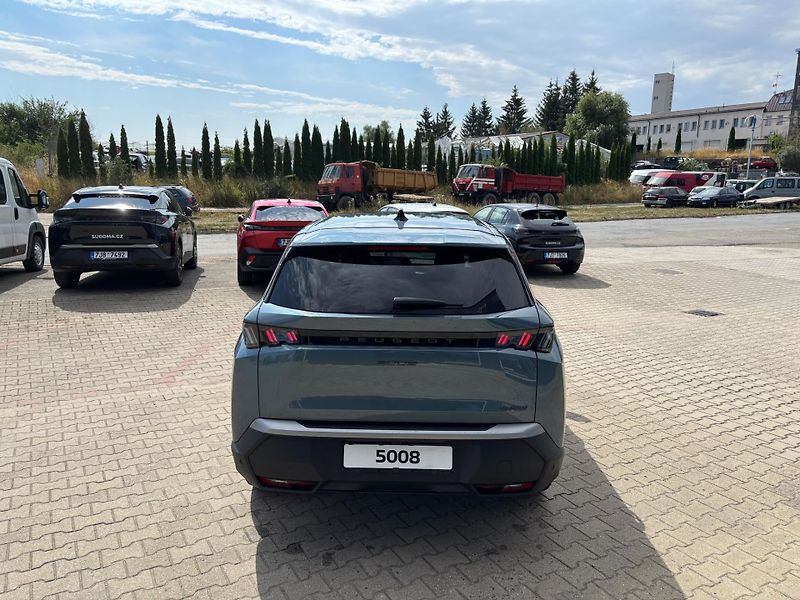 Peugeot 5008 (2026) BUSINESS Hybrid 145 e-DCS6     - fotka 6 z 25
