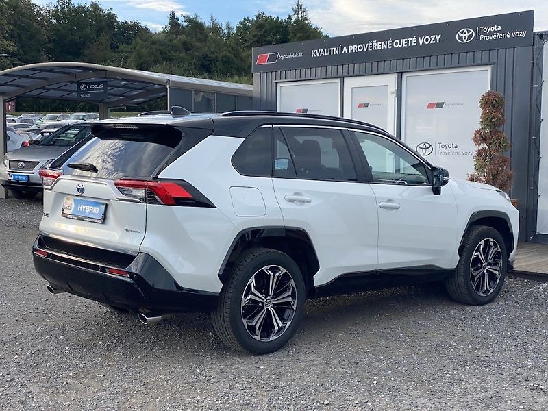 Toyota RAV4 2.5Plug-in, ČR, Selection, 4x4 - fotka 7 z 16