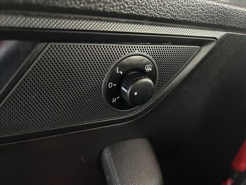 Škoda Fabia 1,0   TSI 70kW,SERVISKA - fotka 8 z 18