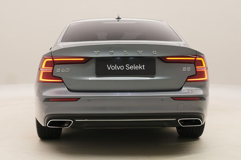 Volvo S60 B5 INSCRIPTION AUT REZERVACE - fotka 11 z 46