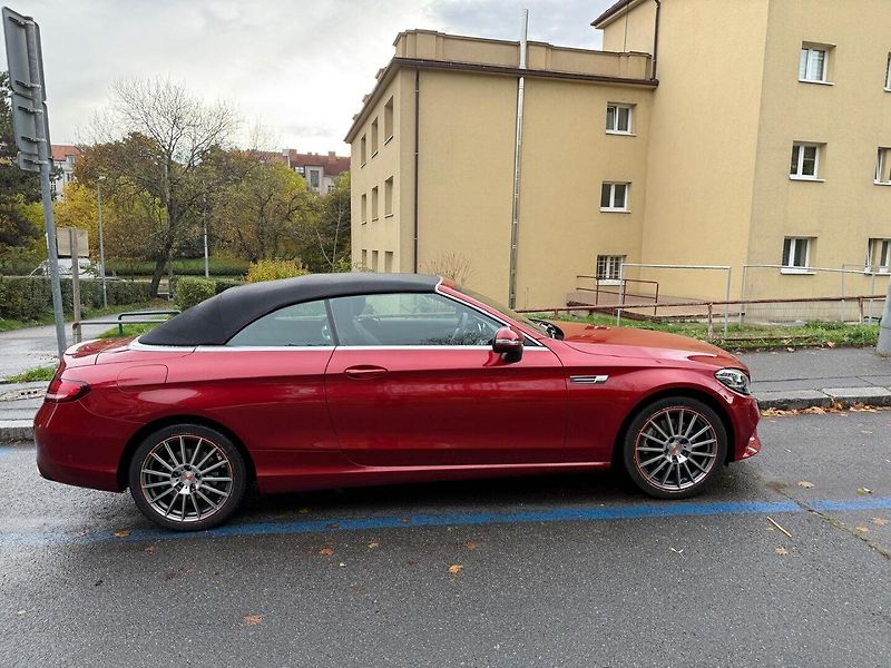 Mercedes-Benz Třídy C (2021) C 300 190 Kw 4 MATIC - fotka 11 z 24
