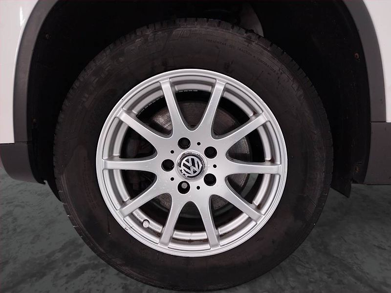 Volkswagen Tiguan (2011) 1.4 TSI, Serv.kniha - fotka 15 z 17