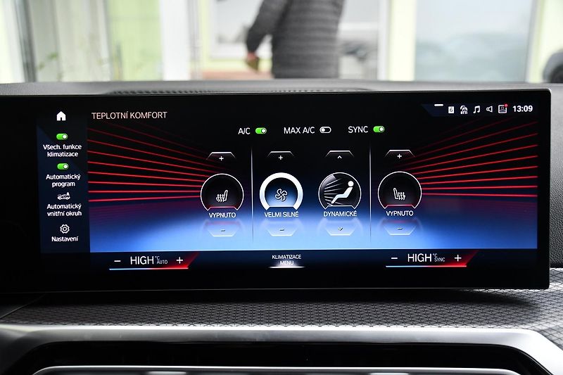 BMW Řada 3 320d xDrive M-SPORT 3L-ZÁRUKA  - fotka 28 z 41