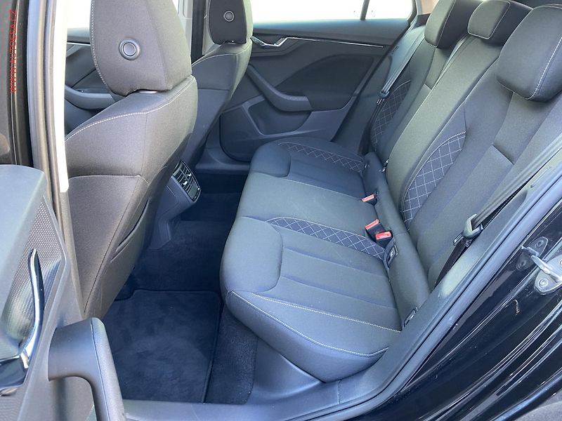 Škoda Kamiq (2021) 1.0 TSi, Amb, DSG, LED - fotka 10 z 18