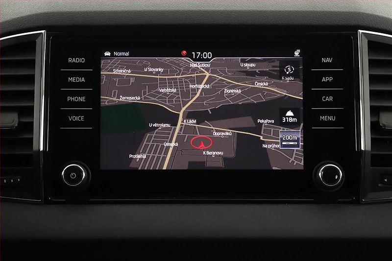 Škoda Karoq (2019) 1.5 TSI - fotka 16 z 20