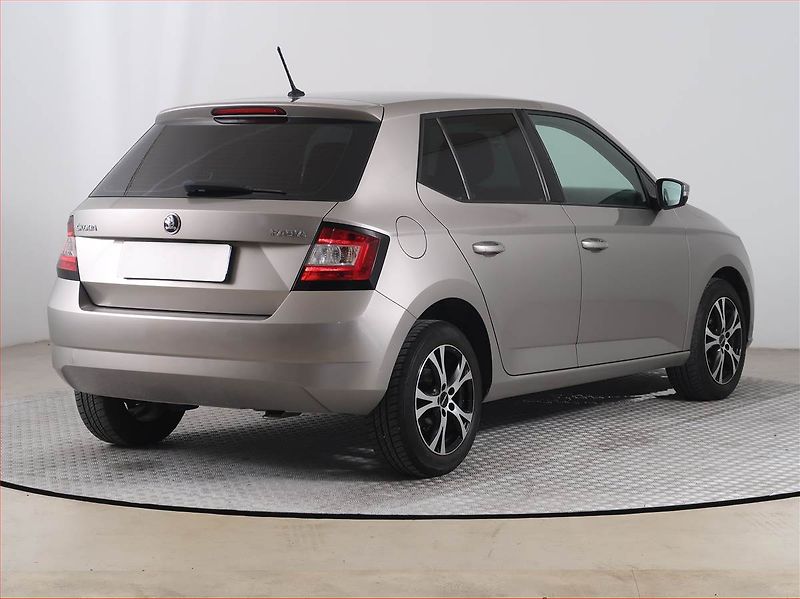 Škoda Fabia (2017) 1.0 TSI, Tempomat - fotka 5 z 15