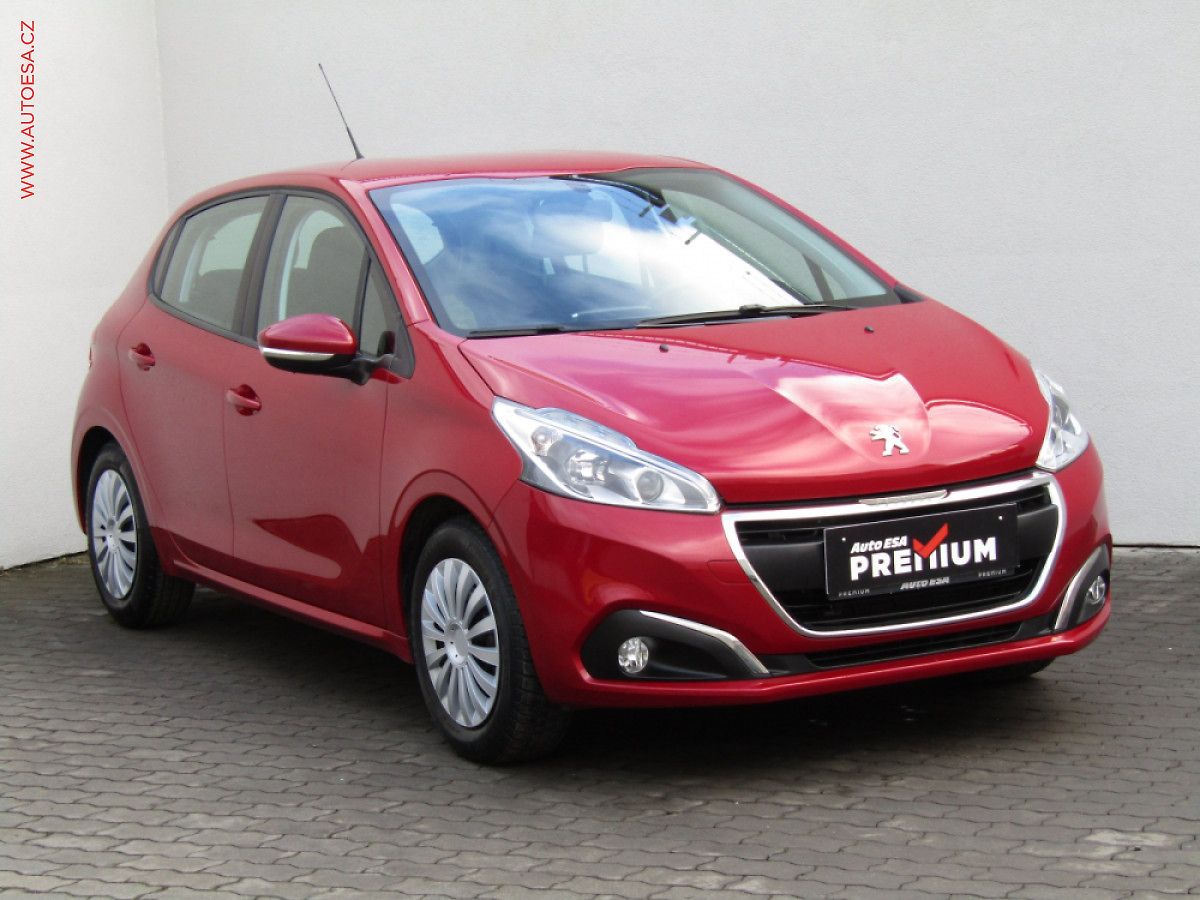Peugeot 208 1.2, Allure