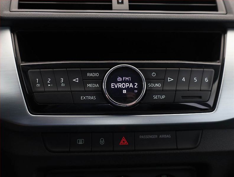 Škoda Fabia (2015) Ambition 1.0, Serv.kniha - fotka 12 z 16