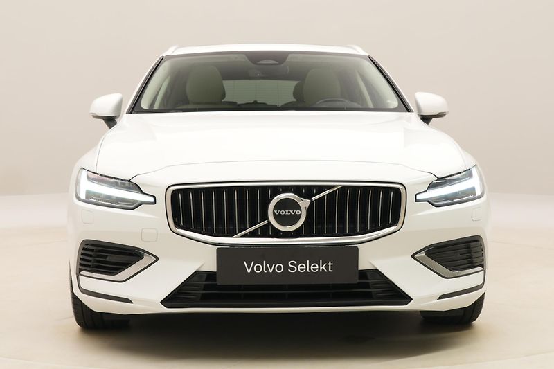 Volvo V60 T6 RECHARGE BRIGHT ULTIMATE - fotka 16 z 57
