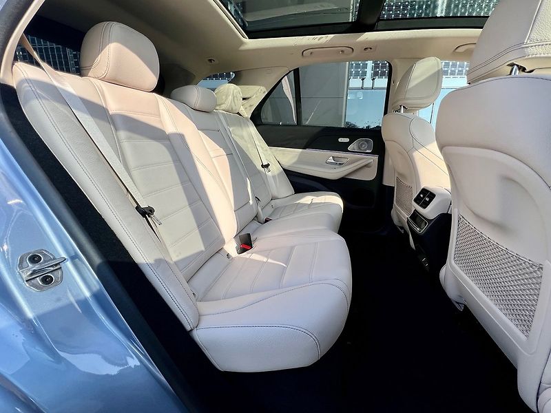 Mercedes-Benz GLE (2025) 450 d 4MATIC Edition 140 Years - fotka 12 z 32