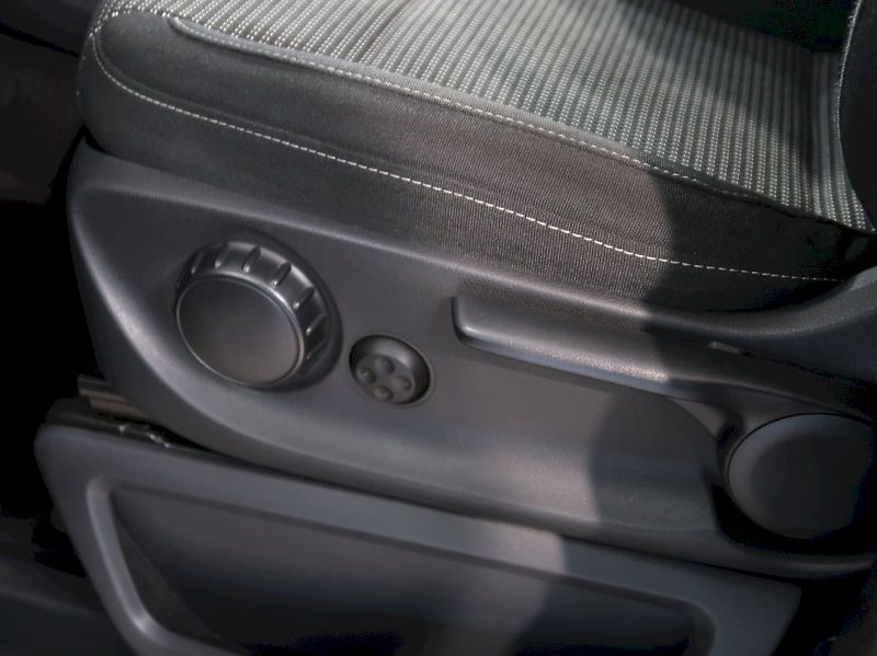 Mercedes-Benz Třídy V (2020) 300d L EXCLUSIVE WEBASTO BURME - fotka 14 z 39