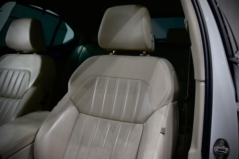 Škoda Superb 3 2.0 TDI 140 kW DSG L&K - fotka 13 z 49