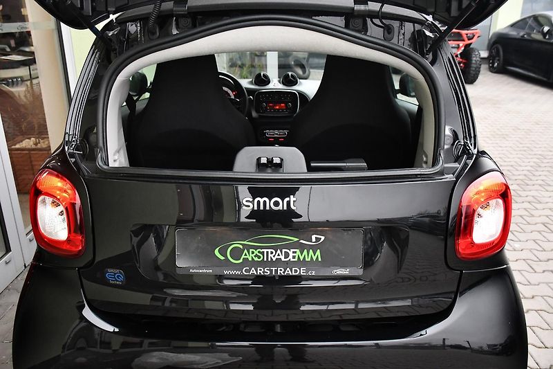 Smart Fortwo COUPE EQ 60KW - fotka 24 z 25
