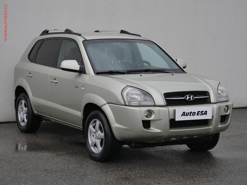 Hyundai Tucson (2005) 2.0CRDi 4x4, TZ, výhř.sed. - fotka 1 z 17